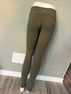 Lululemon Olive Green High-Rise Leggings size 6